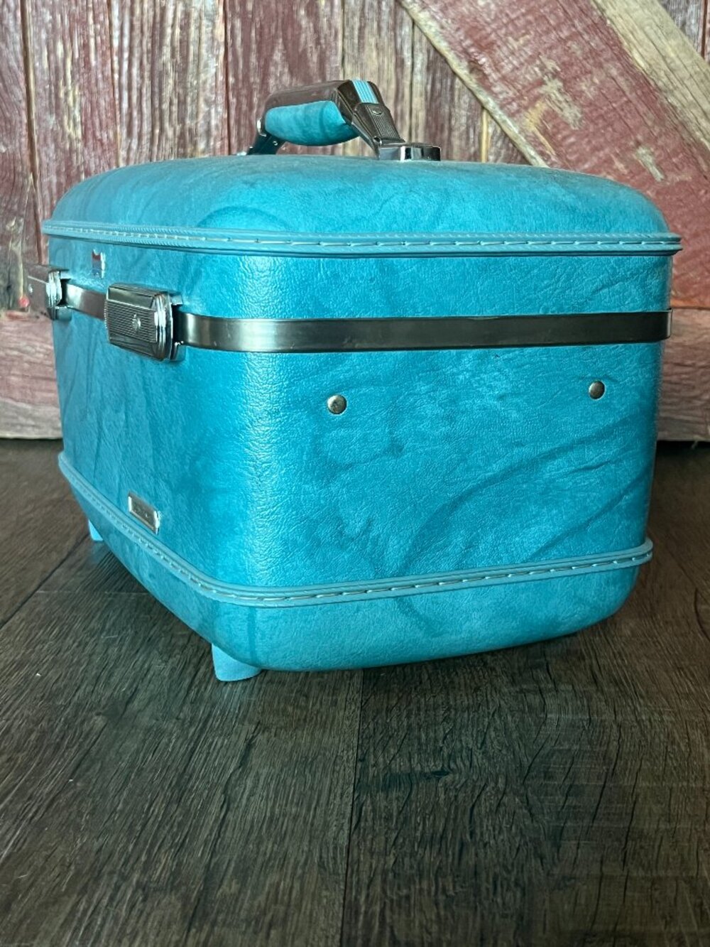 Vintage American Tourister Train Case Turquoise Blue Hard Shell Cosmetic Luggage - Picture 7 of 10